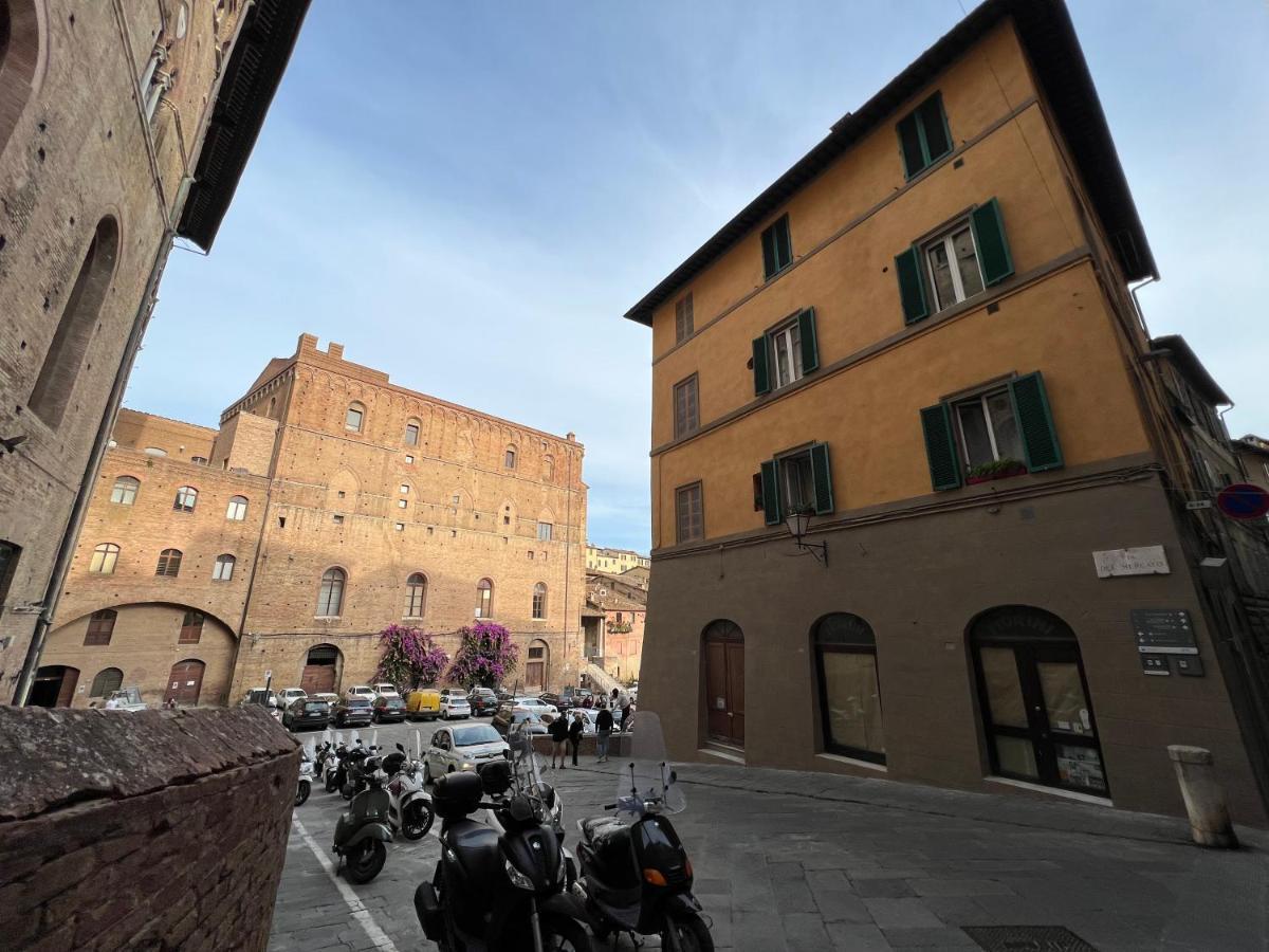 Апартаменти Siena - A Pochi Passi Da Piazza Del Campo Екстер'єр фото